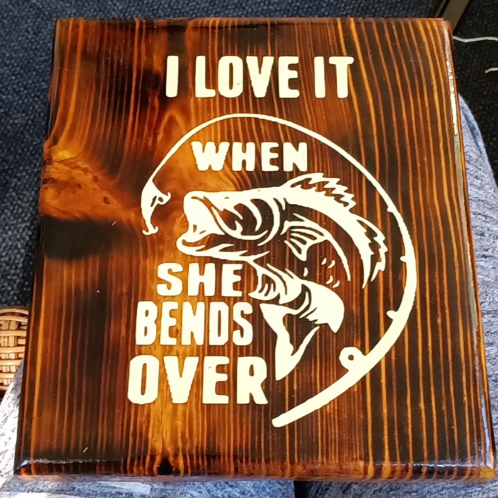 Wood sighns